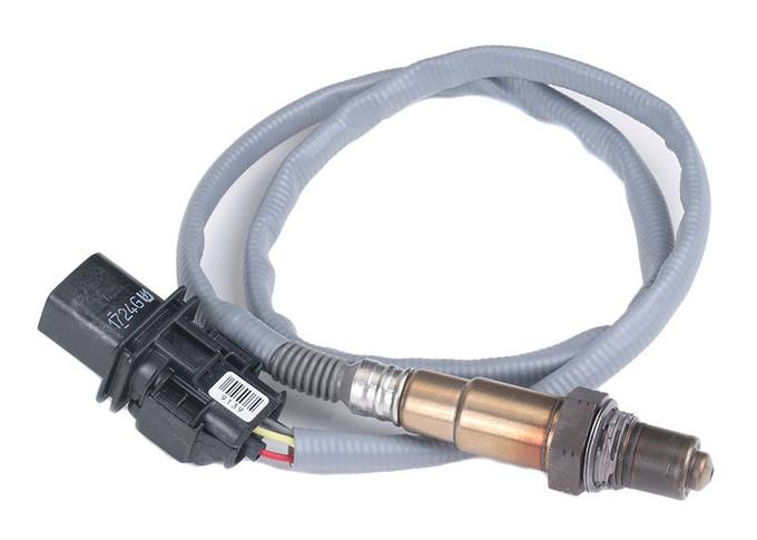 BMW Oxygen Sensor - Front (Cyl 4-6) 11787589139 - Bosch 17231